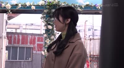 sdmm-199マジックミラー号 「コンセプトエステで疲れた心と体を癒しませんか？」執事風のエステティシャンにお嬢様扱いされ少女のようにときめき不倫SEX！