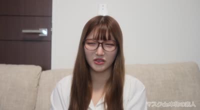 FC2PPV-4575989-现役制服女学生登场