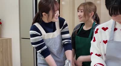 BOKO-021 料理教室の先生に恋した私 優しい笑顔に惹かれて2人きりの時にキスしたら一気に距離が近づいて一緒にゴハン作ってお風呂に入って好きが溢れ続ける同棲レズタイム わか菜ほの 末広純