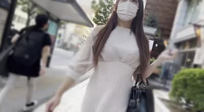 FC2PPV-4205160肉棒堕落的新妻